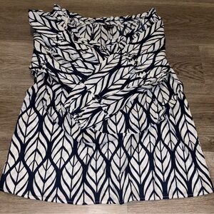 Navy and White Leaf-Print Ruffled Sleeveless Top